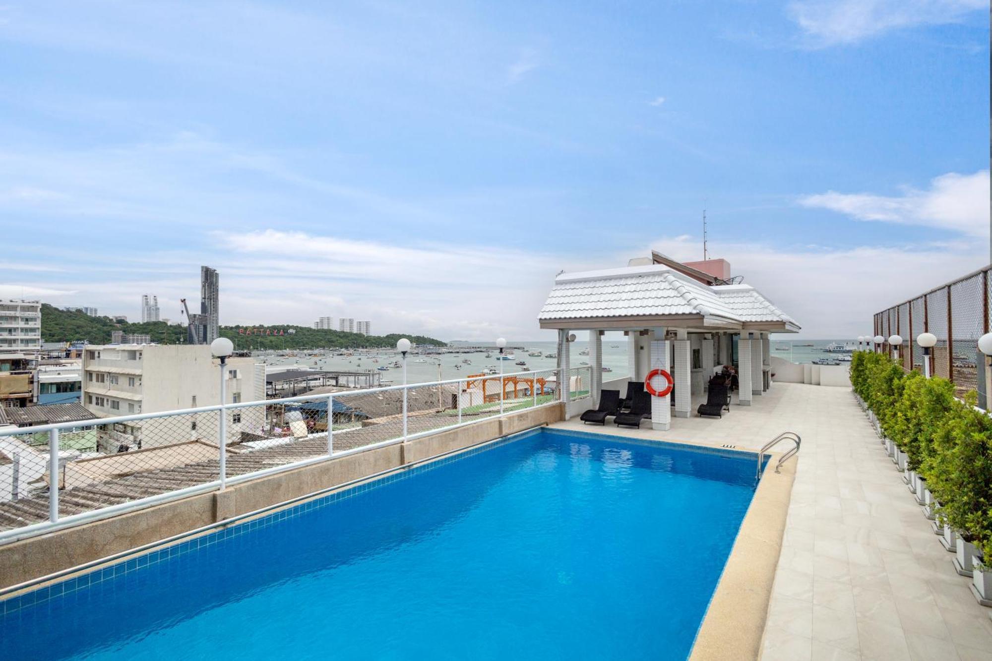 Hotel Cloudotel Walking Street Pattaya
